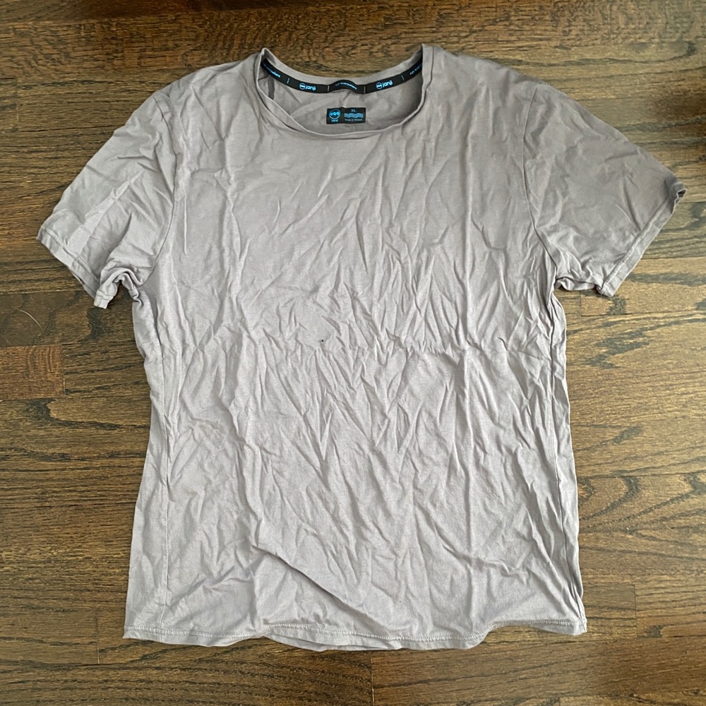 Women’s Gray Lighweight Running Tee
